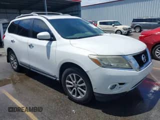 2013 Nissan Pathfinder S z VIN 5N1AR2MN9DC676975, wystawiony jako IAAI lot #42796226 z przebiegiem 242 289 mil mil oraz . Historia ofert i sprzedaży dostępna na DreamBid. Obrazek 1.