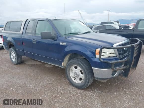 2008 Ford F-150 XLT с VIN 1FTPX14V88FB51098, выставлен на аукционе IAAI как лот 42895051 с пробегом 220 523 миль миль и . История ставок и продаж доступна на DreamBid. Изображение 1.