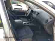 2020 Nissan Pathfinder S z VIN 5N1DR2AN9LC635763, wystawiony jako IAAI lot #42912961 z przebiegiem 33 864 mil mil oraz . Historia ofert i sprzedaży dostępna na DreamBid. Obrazek 5.