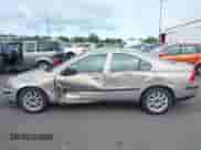 2004 Volvo S60 с VIN YV1RS59V542367297, выставлен на аукционе IAAI как лот 42294212 с пробегом 85 865 миль миль и . История ставок и продаж доступна на DreamBid. Изображение 14.