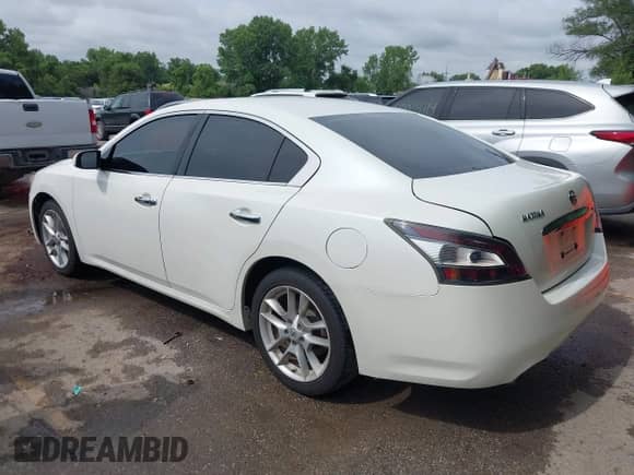 2014 Nissan Maxima SV с VIN 1N4AA5AP4EC494336, выставлен на аукционе IAAI как лот 42617518 с пробегом 112 260 миль миль и . История ставок и продаж доступна на DreamBid. Изображение 3.