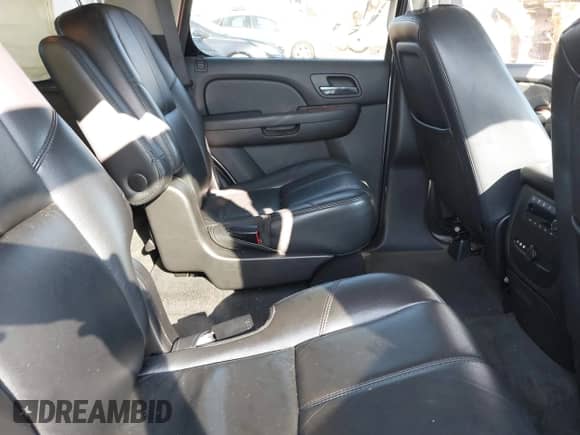 2008 Chevrolet Tahoe LTZ с VIN 1GNFK13068J159883, выставлен на аукционе IAAI как лот 42514660 с пробегом 258 753 миль миль и . История ставок и продаж доступна на DreamBid. Изображение 8.