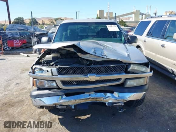 2004 Chevrolet Silverado 1500 LS с VIN 2GCEC19TX41341593, выставлен на аукционе IAAI как лот 42887375 с пробегом 236 076 миль миль и . История ставок и продаж доступна на DreamBid. Изображение 12.