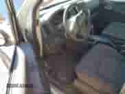 2010 Nissan Frontier SE z VIN 1N6AD0CW9AC449358, wystawiony jako Copart lot #84972665 z przebiegiem 486 793 mil mil oraz Szkoda całkowita • Salvage title. Historia ofert i sprzedaży dostępna na DreamBid. Obrazek 8.