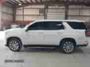 2023 Chevrolet Tahoe Premier с VIN 1GNSKSKD0PR217513, выставлен на аукционе IAAI как лот 41779222 с пробегом 55 424 миль миль и . История ставок и продаж доступна на DreamBid. Изображение 14.