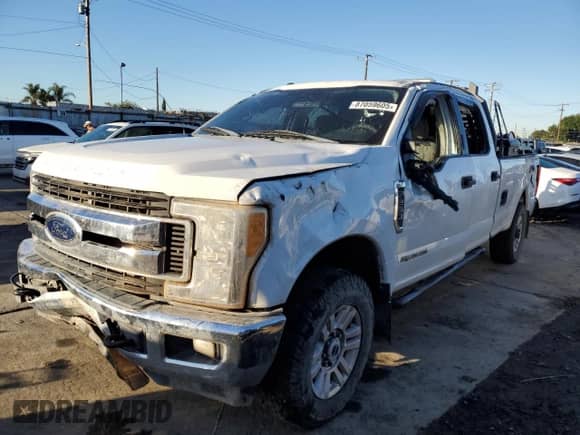 2017 Ford F-250 Lariat с VIN 1FT7W2BT0HEE58765, выставлен на аукционе Copart как лот 87059605 с пробегом 85 146 миль миль и Списание • Salvage title. История ставок и продаж доступна на DreamBid. Изображение 1.