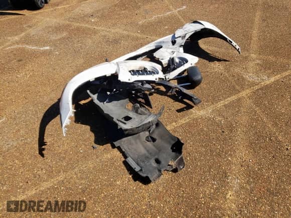 2011 BMW 3 Series 328i с VIN WBAPH7C53BE462093, выставлен на аукционе Copart как лот 86107425 с пробегом 167 297 миль миль и Списание • Salvage title. История ставок и продаж доступна на DreamBid. Изображение 12.