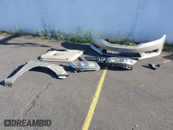 2014 Honda Accord EX-L with VIN 1HGCR6F57EA000699, listed as a IAAI auction lot 42824121 with 186,159 mi miles and . Bid and sale history available at DreamBid. Image 12.