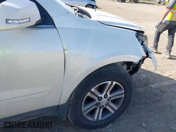 2015 Chevrolet Traverse LT with VIN 1GNKVHKD2FJ269300, listed as a IAAI auction lot 42598084 with 112,307 mi miles and . Bid and sale history available at DreamBid. Image 18.