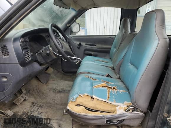 1998 Dodge 2500 с VIN 3B7KC26Z1WM291051, выставлен на аукционе Copart как лот 72761804 с пробегом 139 926 миль миль и Списание • Salvage title. История ставок и продаж доступна на DreamBid. Изображение 7.