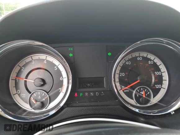 2011 Dodge Grand Caravan Mainstreet with VIN 2D4RN3DG3BR732832, listed as a Copart auction lot 62834335 with 172,565 mi miles and Salvage title. Bid and sale history available at DreamBid. Image 9.