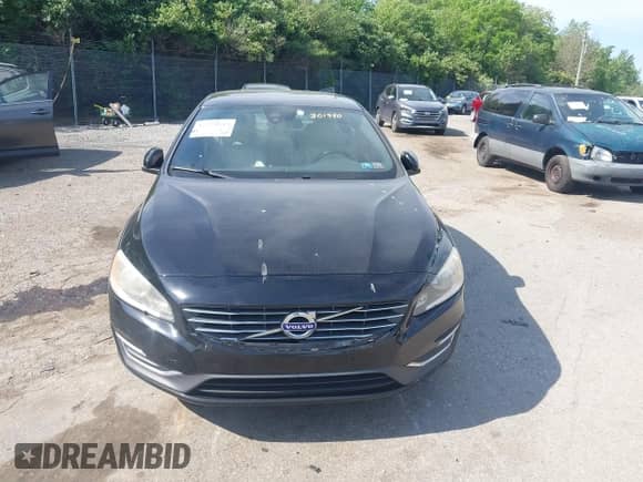 2015 Volvo S60 T5 Premier с VIN YV1612TB0F2301780, выставлен на аукционе IAAI как лот 42229293 с пробегом 104 783 миль миль и . История ставок и продаж доступна на DreamBid. Изображение 12.
