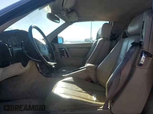 1993 Mercedes-Benz 300 with VIN WDBFA61E3PF075317, listed as a Copart auction lot 89885655 with 166,103 mi miles and Clean title. Bid and sale history available at DreamBid. Image 7.