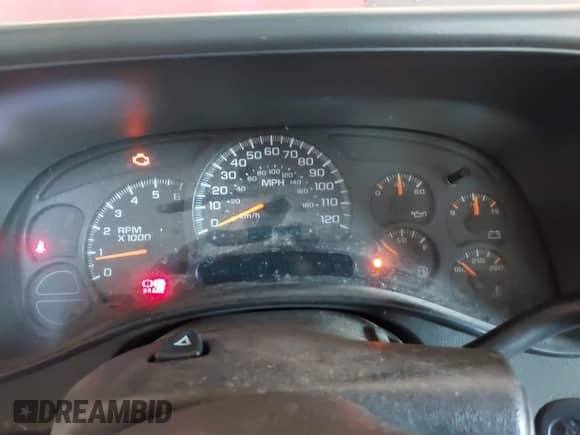 2004 GMC Sierra 1500 SLE z VIN 2GTEK13T641428743, wystawiony jako IAAI lot #42582935 z przebiegiem 230 805 mil mil oraz . Historia ofert i sprzedaży dostępna na DreamBid. Obrazek 7.