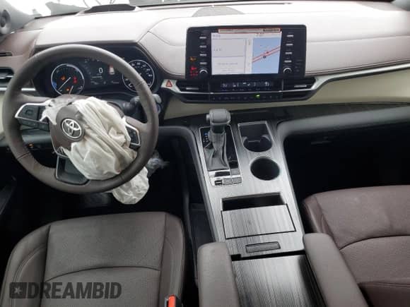 2024 Toyota Sienna Platinum с VIN 5TDERKEC4RS185447, выставлен на аукционе Copart как лот 51223275 с пробегом 5 439 миль миль и Списание • Salvage title. История ставок и продаж доступна на DreamBid. Изображение 8.