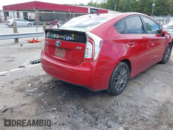 2015 Toyota Prius Persona Series with VIN JTDKN3DU4F0441549, listed as a IAAI auction lot 43338014 with Not provided miles and . Bid and sale history available at DreamBid. Image 4.