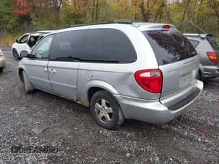 2006 Dodge Grand Caravan SXT with VIN 2D8GP44L56R664865, listed as a IAAI auction lot 43433811 with 212,192 mi miles and . Bid and sale history available at DreamBid. Image 3.