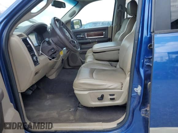 2009 Dodge 1500 SLT с VIN 1D3HV18T69S705581, выставлен на аукционе Copart как лот 72081675 с пробегом 180 052 миль миль и Чистый • Clean title. История ставок и продаж доступна на DreamBid. Изображение 7.