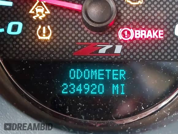 2007 Chevrolet Tahoe LT z VIN 1GNFK13097R330657, wystawiony jako IAAI lot #43501646 z przebiegiem 234 920 mil mil oraz . Historia ofert i sprzedaży dostępna na DreamBid. Obrazek 7.