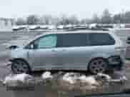 2020 Toyota Sienna SE z VIN 5TDXZ3DCXLS050058, wystawiony jako IAAI lot #41538623 z przebiegiem 120 245 mil mil oraz . Historia ofert i sprzedaży dostępna na DreamBid. Obrazek 15.