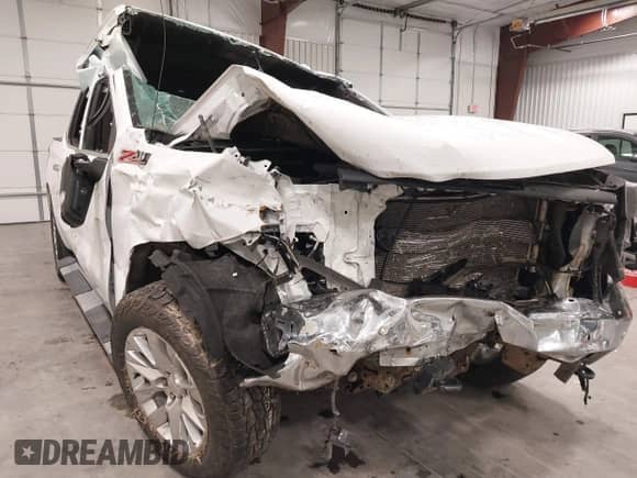 2021 Chevrolet Silverado 1500 LTZ with VIN 3GCUYGEL5MG270204, listed as a IAAI auction lot 42372926 with 66,832 mi miles and . Bid and sale history available at DreamBid. Image 6.