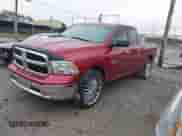 2015 Ram 1500 SLT z VIN 1C6RR6GG8FS674677, wystawiony jako IAAI lot #43548789 z przebiegiem 206 330 mil mil oraz . Historia ofert i sprzedaży dostępna na DreamBid. Obrazek 2.