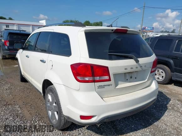 2012 Dodge Journey Crew with VIN 3C4PDDDG2CT224346, listed as a IAAI auction lot 42707150 with 172,718 mi miles and . Bid and sale history available at DreamBid. Image 3.