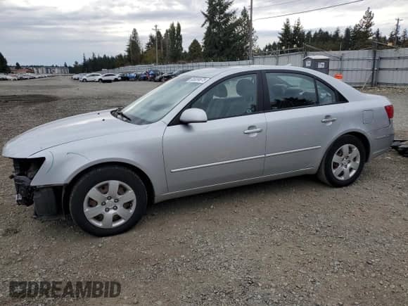 2010 Hyundai Sonata GLS z VIN 5NPET4AC4AH602546, wystawiony jako Copart lot #85004675 z przebiegiem 105 765 mil mil oraz Szkoda całkowita • Salvage title. Historia ofert i sprzedaży dostępna na DreamBid. Obrazek 1.