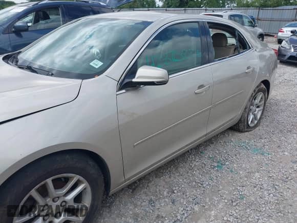 2015 Chevrolet Malibu LT with VIN 1G11C5SL2FF316787, listed as a IAAI auction lot 42870826 with 186,068 mi miles and . Bid and sale history available at DreamBid. Image 6.