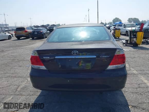 2006 Toyota Camry STD с VIN JTDBE32K463063782, выставлен на аукционе IAAI как лот 42607021 с пробегом 140 822 миль миль и . История ставок и продаж доступна на DreamBid. Изображение 16.