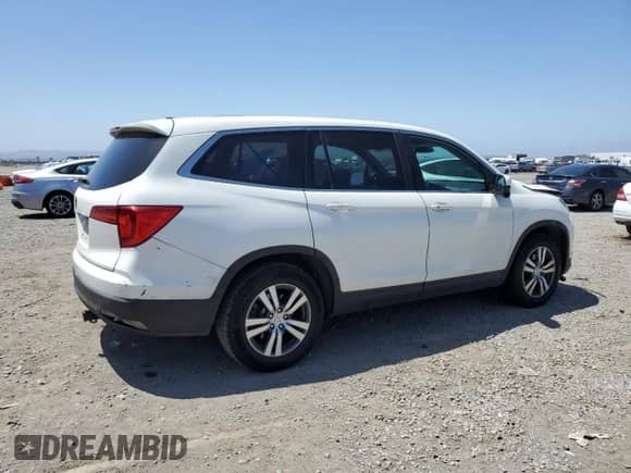 2017 Honda Pilot EX-L with VIN 5FNYF5H61HB028278, listed as a Copart auction lot 56497345 with 135,684 mi miles and Salvage title. Bid and sale history available at DreamBid. Image 3.