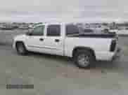 2006 GMC Sierra 1500 SLE1 z VIN 2GTEC13T361232078, wystawiony jako Copart lot #81847675 z przebiegiem 322 202 mil mil oraz Szkoda całkowita • Salvage title. Historia ofert i sprzedaży dostępna na DreamBid. Obrazek 2.