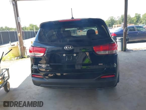 2017 Kia Sorento LX with VIN 5XYPG4A32HG190562, listed as a IAAI auction lot 43007371 with 163,875 mi miles and . Bid and sale history available at DreamBid. Image 16.