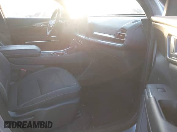 2024 Chevrolet Traverse FWD LS with VIN 1GNEREKS4RJ147976, listed as a IAAI auction lot 43356321 with 18,378 mi miles and . Bid and sale history available at DreamBid. Image 5.