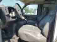2006 Chevrolet Express Cargo с VIN 1GCGG25V361178725, выставлен на аукционе Copart как лот 61726725 с пробегом 176 657 миль миль и Списание • Salvage title. История ставок и продаж доступна на DreamBid. Изображение 7.