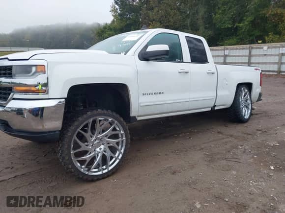 2019 Chevrolet Silverado 1500 LT z VIN 2GCVKPEC8K1193355, wystawiony jako IAAI lot #43286587 z przebiegiem 192 769 mil mil oraz . Historia ofert i sprzedaży dostępna na DreamBid. Obrazek 17.