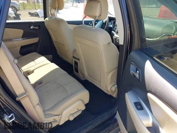2015 Dodge Journey SXT с VIN 3C4PDCBG8FT605104, выставлен на аукционе IAAI как лот 43258131 с пробегом 121 000 миль миль и . История ставок и продаж доступна на DreamBid. Изображение 8.