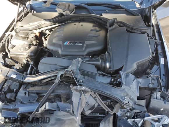 2013 BMW M3 с VIN WBSDX9C5XDE785783, выставлен на аукционе Copart как лот 41793255 с пробегом 74 323 миль миль и Списание • Salvage title. История ставок и продаж доступна на DreamBid. Изображение 12.