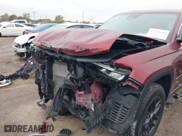 2023 Jeep Grand Cherokee Altitude с VIN 1C4RJJAG2P8901677, выставлен на аукционе IAAI как лот 41101640 с пробегом 28 148 миль миль и . История ставок и продаж доступна на DreamBid. Изображение 6.