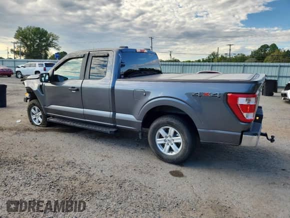 2022 Ford F-150 XL z VIN 1FTEX1EB8NKF22873, wystawiony jako Copart lot #82332205 z przebiegiem 23 954 mil mil oraz Szkoda całkowita • Salvage title. Historia ofert i sprzedaży dostępna na DreamBid. Obrazek 2.