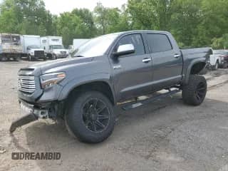 2017 Toyota Tundra Platinum с VIN 5TFAW5F14HX668628, выставлен на аукционе Copart как лот 58362395 с пробегом 81 721 миль миль и Списание • Salvage title. История ставок и продаж доступна на DreamBid. Изображение 1.