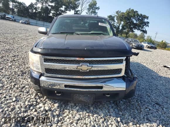 2011 Chevrolet Silverado 1500 LS z VIN 1GCRCREA7BZ169693, wystawiony jako Copart lot #80853555 z przebiegiem 198 456 mil mil oraz Szkoda całkowita • Salvage title. Historia ofert i sprzedaży dostępna na DreamBid. Obrazek 5.