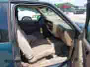 1996 Chevrolet S-10 LS с VIN 1GCDT19X0TK165960, выставлен на аукционе IAAI как лот 42309974 с пробегом 188 158 миль миль и . История ставок и продаж доступна на DreamBid. Изображение 5.