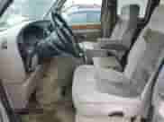 2002 Ford Econoline Cargo z VIN 1FDRE14W12HB32827, wystawiony jako Copart lot #84039804 z przebiegiem 263 809 mil mil oraz Czysty tytuł • Clean title. Historia ofert i sprzedaży dostępna na DreamBid. Obrazek 7.