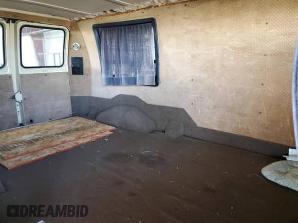 1984 Ford Econoline Cargo с VIN 1FTEE24F5EHB13825, выставлен на аукционе Copart как лот 69704845 с пробегом 98 682 миль миль и Чистый • Clean title. История ставок и продаж доступна на DreamBid. Изображение 11.