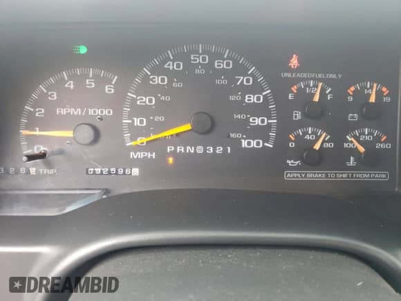 1998 Chevrolet Silverado 3500 с VIN 1GCGC33J7WF007299, выставлен на аукционе Copart как лот 81253215 с пробегом 92 596 миль миль и Списание • Salvage title. История ставок и продаж доступна на DreamBid. Изображение 9.