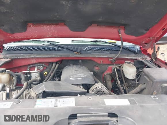 2005 Chevrolet Silverado 3500 z VIN 1GBHK34U15E296155, wystawiony jako IAAI lot #42293305 z przebiegiem 280 131 mil mil oraz . Historia ofert i sprzedaży dostępna na DreamBid. Obrazek 10.