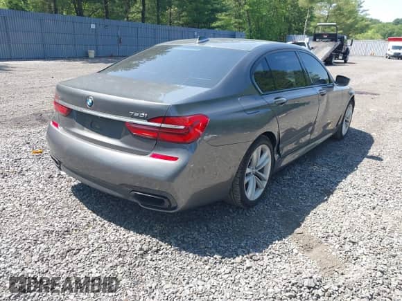 2017 BMW 7 Series ALPINA B7 xDrive with VIN WBA7F2C54HG421509, listed as a IAAI auction lot 42406713 with 72,822 mi miles and . Bid and sale history available at DreamBid. Image 4.