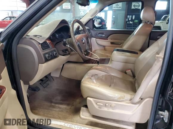 2012 Chevrolet Avalanche LTZ с VIN 3GNTKGE77CG143301, выставлен на аукционе Copart как лот 53314605 с пробегом 219 944 миль миль и Чистый • Clean title. История ставок и продаж доступна на DreamBid. Изображение 7.