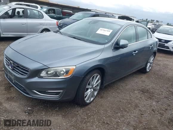 2017 Volvo S60 Inscription с VIN LYV402HK5HB154043, выставлен на аукционе IAAI как лот 41763769 с пробегом 136 736 миль миль и . История ставок и продаж доступна на DreamBid. Изображение 2.